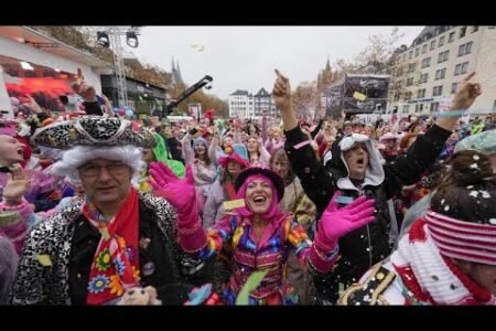 Thousands masquerade as Carnival season begins with festivals throughout Germany