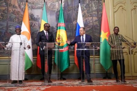 A Moscou, les ministres des affaires étrangères sahéliens peaufinent leur alliance avec la Russie