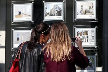 Low-rate mortgages hit 17-year excessive – however it’s not all excellent news for first-time patrons