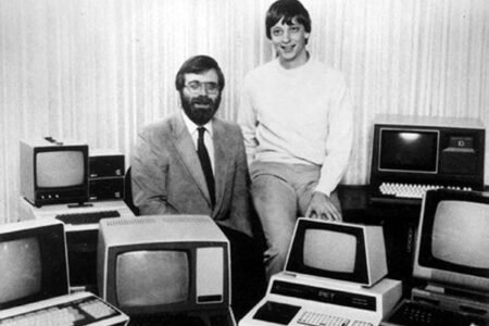Microsoft a 50 ans : l’histoire de ce dinosaure du logiciel résumée en dates-clés